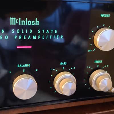 McIntosh C26 Solid State Stereo Preamplifier 1974 Black/Walnut image 5