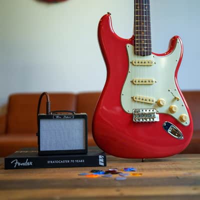 Fender MD20 Mini Deluxe Guitar Combo Amplifier image 8