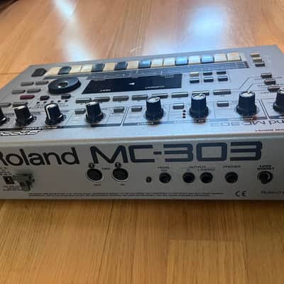Roland MC-303 Groovebox 1990 - 1998 - Silver image 3