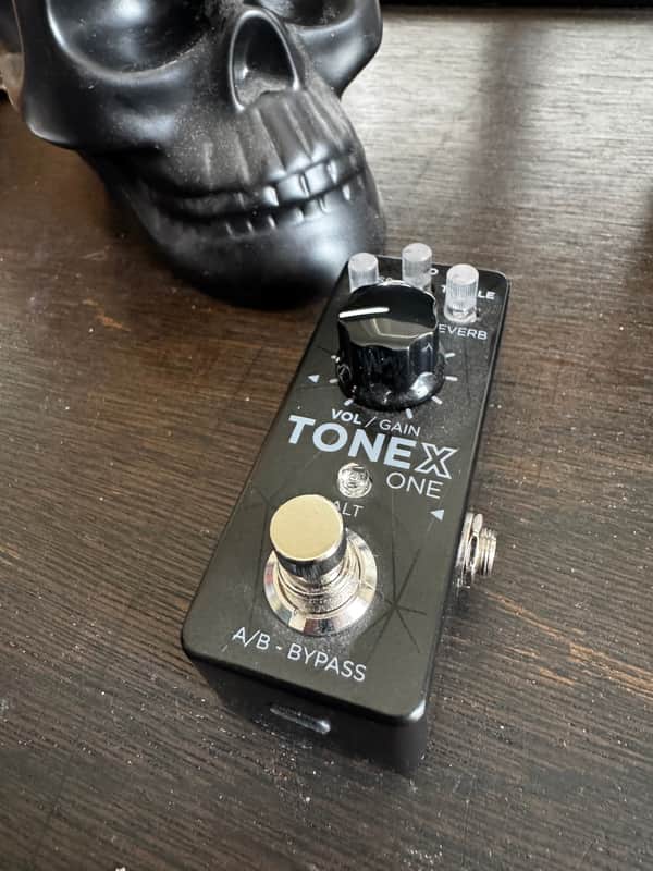 IK Multimedia ToneX One