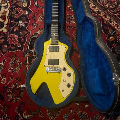 Gibson Corvus 1982 - Yellow nitro image 1