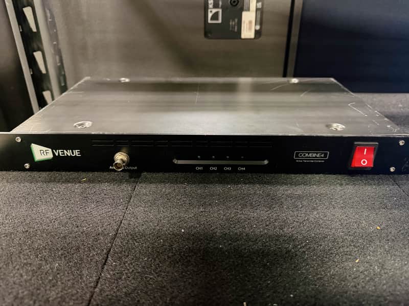 RF Venue COMBINE4 4-channel Antenna Combiner image 1