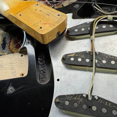 2010 Fender Custom Shop - 62 Stratocaster Relic - Ltd Edition - ID 5326 image 22