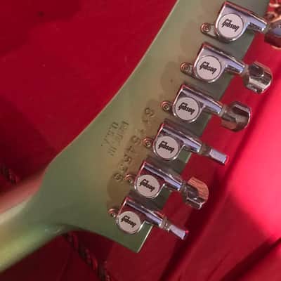 Gibson Explorer 1984 Green Burst image 7
