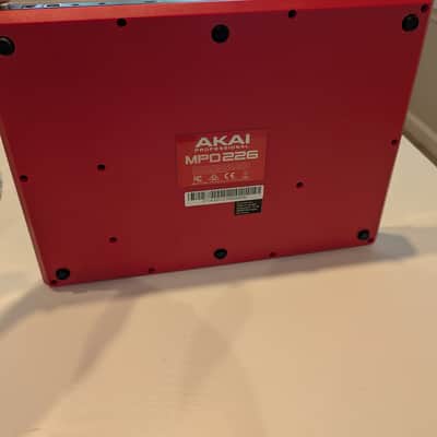 Akai MPD226 2015 - Present - Black image 5