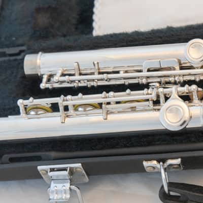 Yamaha YFL-381H Intermediate Open-hole Flute *Silver Headjoint *Made in Japan *Low-B *Cleaned & Serviced image 11