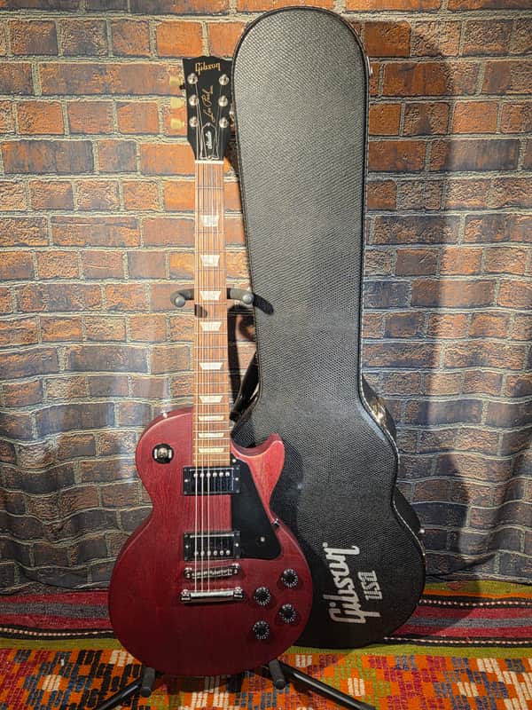 Gibson 2008 Les Paul Studio Worn Cherry w/ OHSC