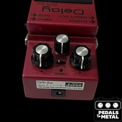 Boss DM-2W Delay Waza Craft 2015 - Present - Pink - X18531 image 3