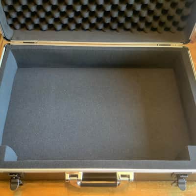 Tiptop Audio Mantis Eurorack Case + Extras image 8