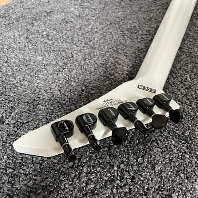 Jackson Pro Mick Thomson Signature Soloist SL2 White image 6