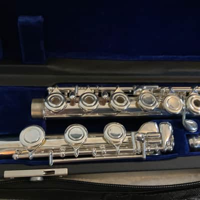 Di Zhao DZ400 - Open Hole Flute, B foot, All New Pads, New Case image 2