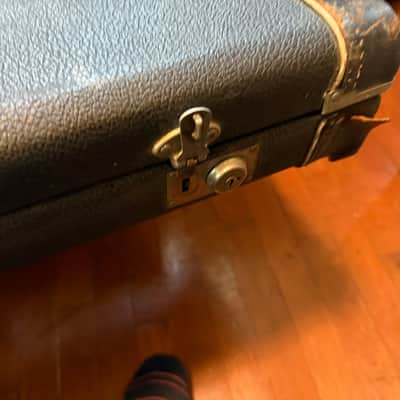 Fender Vintage fender bass guitar case. See details 60s - Black image 4