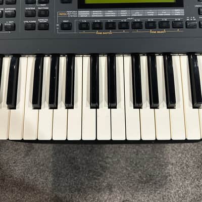 Roland XP-30 61-Key Synthesizer image 3