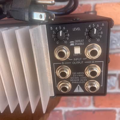 Peavey 2.6C Stereo Power Amp 130 watts x 2 image 5