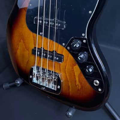 G&L Tribute JB 4-String Bass Guitar 3-Tone Sunburst Finish image 4