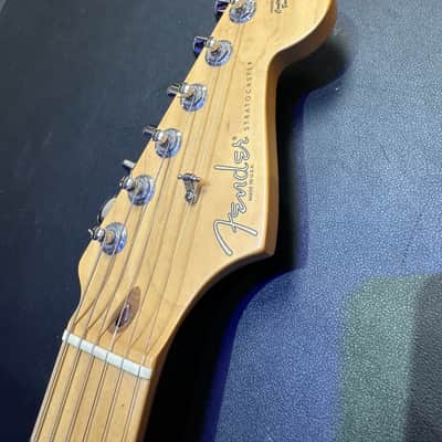 2001 USA Fender Standard Stratocaster image 4