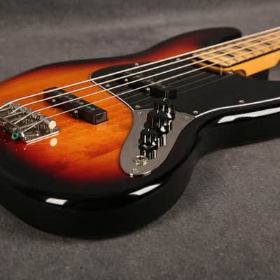 Squier Classic Vibe 70s Jazz Bass - 3 Tone Sunburst - 2nd Hand (166177) image 13