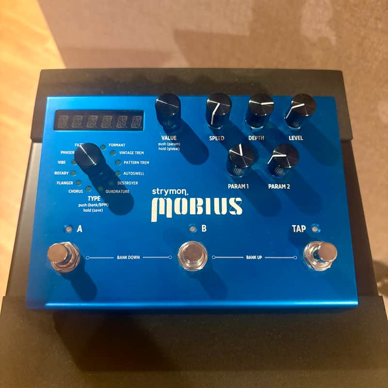 Strymon Mobius