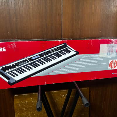 Korg X50 61-Key Synthesizer Keyboard w/ box, power supply 100-240V image 13