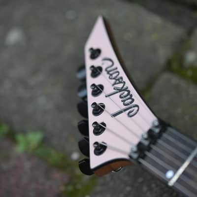 Jackson American Series Virtuoso™, Streaked Ebony Fingerboard - Satin Shell Pink image 11