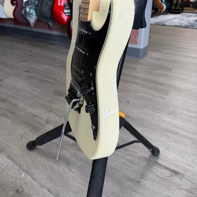 Fender Prodigy 1991 - 1993 - Arctic White image 5