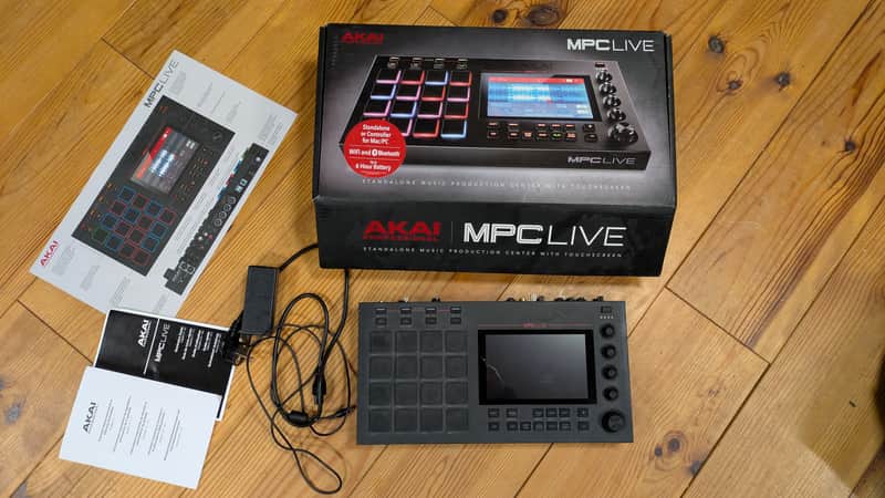 Akai MPC Live Standalone Sampler / Sequencer image 1