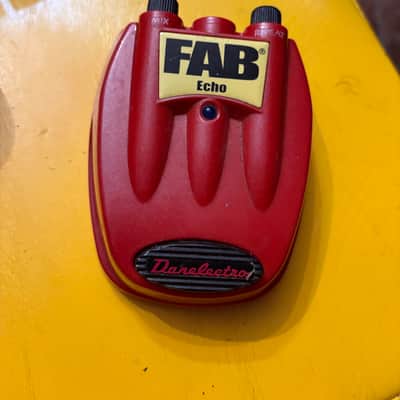 Danelectro Fab Echo 1990s - Red image 2