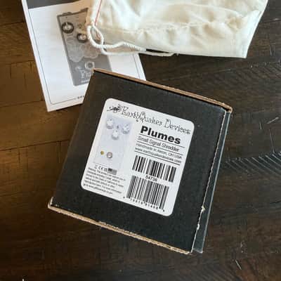EarthQuaker Devices Plumes Whiteout 1 of 50 image 7