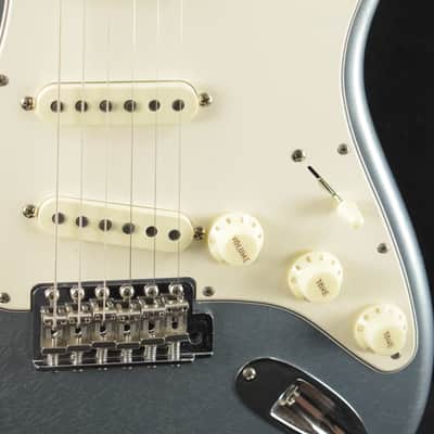 Mint Fender '68 Stratocaster DLX Closet Classic - Aged Blue Ice Metallic image 3