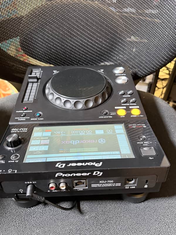 Pioneer XDJ-700 rekordbox DJ Digital Deck