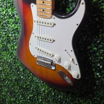 1988 Fender American Standard Stratocaster with Maple Fretboard -  Brown Sunburst image 3
