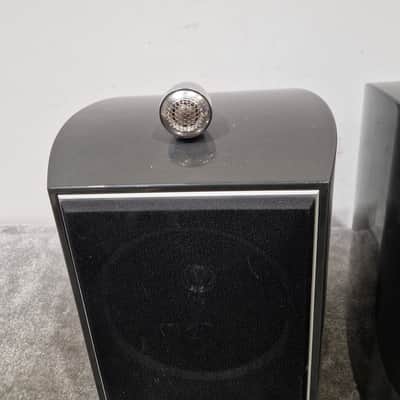 Kef XQ1 Pair - High-Fidelity Bookshelf Speakers - Excellent image 11