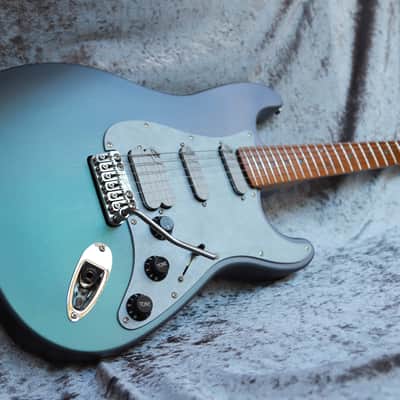 Build to Order GB Liuteria Traditional Strato Vegatrem pearl grey/green image 4