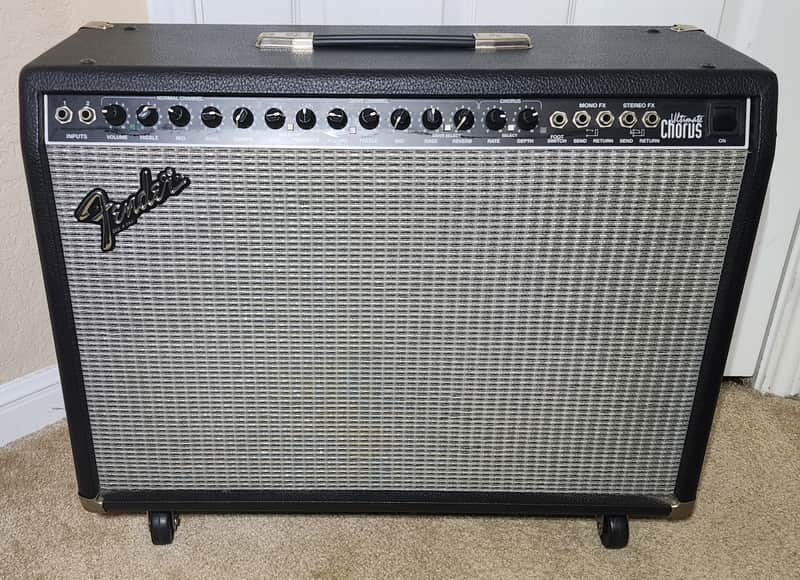 Fender Ultimate Chorus DSP 2-Channel 2 x 65-Watt 2x12" Stereo Solid State Guitar Combo with Onboard Effects 1995 - 2000 - Black - USA image 1