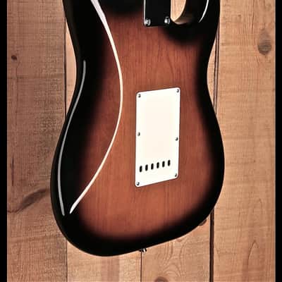 Fender American Vintage II '57 Stratocaster Left-Handed 2022 - Present - 2-Color Sunburst image 2