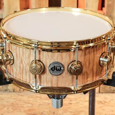 DW Collector's Gloss Lacquer Over Quilted Maple Snare Drum - 5.5x14 - SO#1234297 image 4