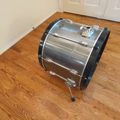 Tama Vintage made in Japan Rockstar 22 x 16 bass drum very clean image 4
