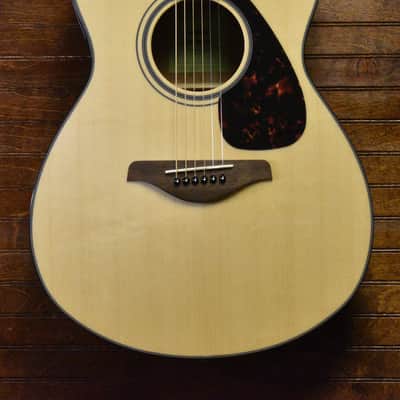 Yamaha FSX800c Natural image 1