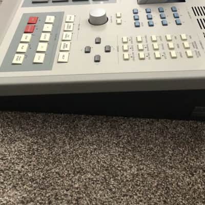 AKAI MPC3000 MPC 3000 Classic Sampler Sequencer Drum Machine image 3