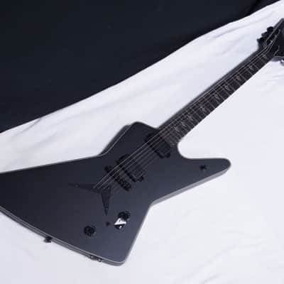 Dean Z Select Fluence electric GUITAR in Black Satin NEW w/ Hard Case - Fishman image 3