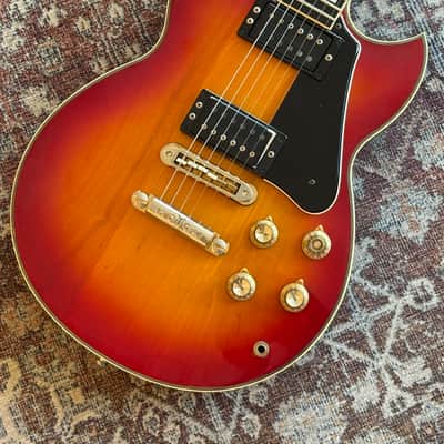 Yamaha SG-2000 1976 - 1980 - Cherry Sunburst image 4