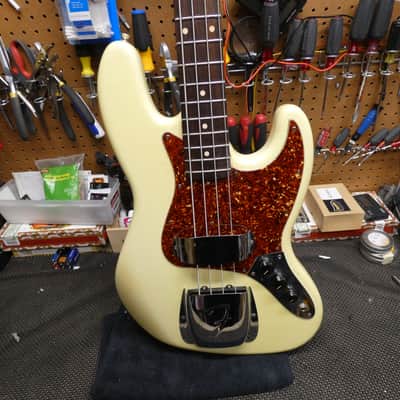 Fender Custom Shop '64 Jazz Bass 2002 - Reliced Olympic White image 1