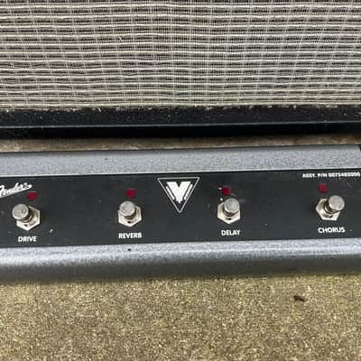 Fender Deluxe VM (Vintage Modified) Tube Amplifier image 3
