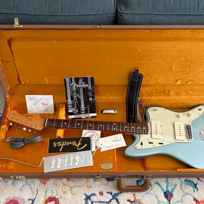 Early 2000’s Fender American Vintage '62 Jazzmaster - Ice Blue Metallic image 16