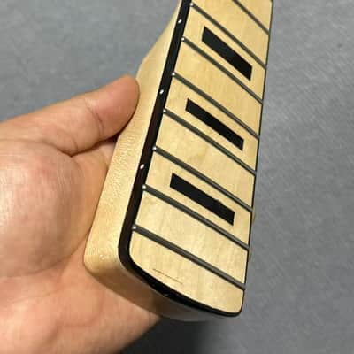 Black head Black binding 4 string electric bass neck jazz bass stainless steel 20 frets gloss Maple guitar neck 34inch hole 18mm Black block inlay。 image 6