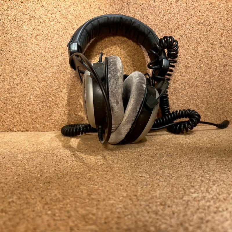 Beyerdynamic DT-880 Pro Studio Headphones – Warranty image 1