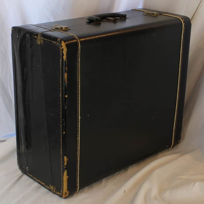 Italian Black Hard Case for Accordion 20.25" x 17.50" x 9.50" (51.50cm x 44.50cm x 24cm) image 1