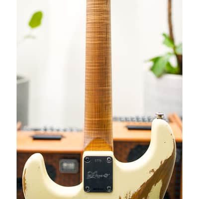 Luxxtone Choppa S Heavy Aging HSS-Cream w/Gold Anodized Pickguard & 1-Piece Roasted Flame Maple Neck image 6