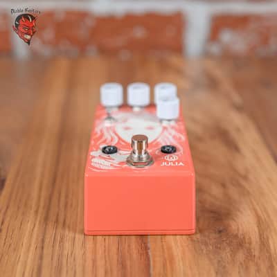 Walrus Audio Julia Chorus / Vibrato V2 Limited Edition Coral Series Coral image 5