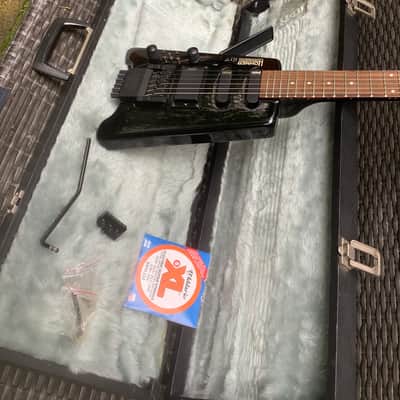 Hohner  Left hand Lefty Handed / G3 T Tremolo Headless Guitar Licensed by Steinberger - Black image 4